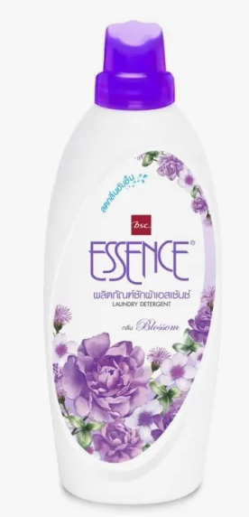 [LION] Концентрированный гель для стирки Essence Blossom Весенний луг, 900 мл