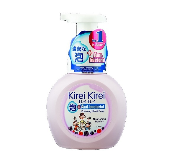 [LION] Мыло-пена для рук Лесные ягоды Kirei Kirei, 250 мл