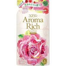 [LION ЯПОНИЯ] Кондиционер для белья АРОМАТ ЦВЕТОЧНОГО МЫЛА  Soflan Aroma Natural, рефил 480 мл